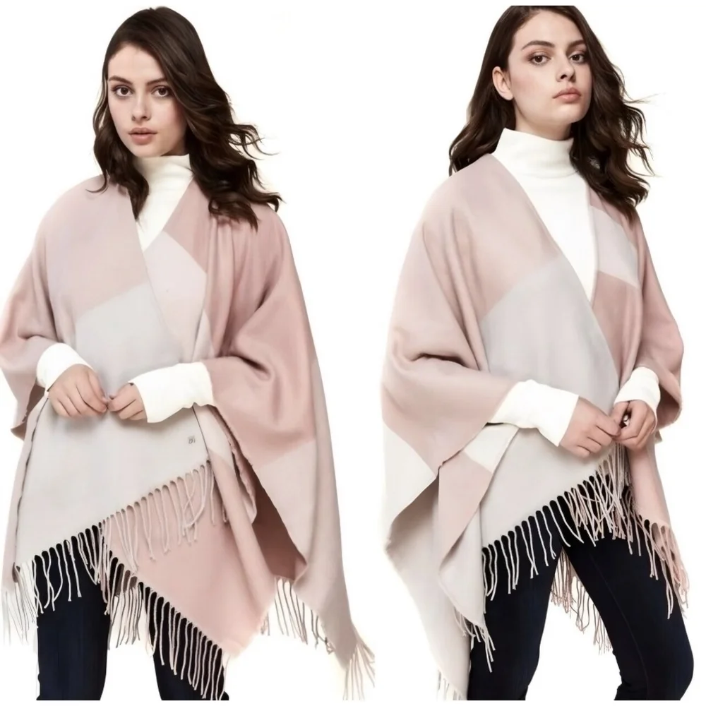 NWT Women's Soia & Kyo Yadira Fringe Shawl OS Pink & White Old Money Grandmacore